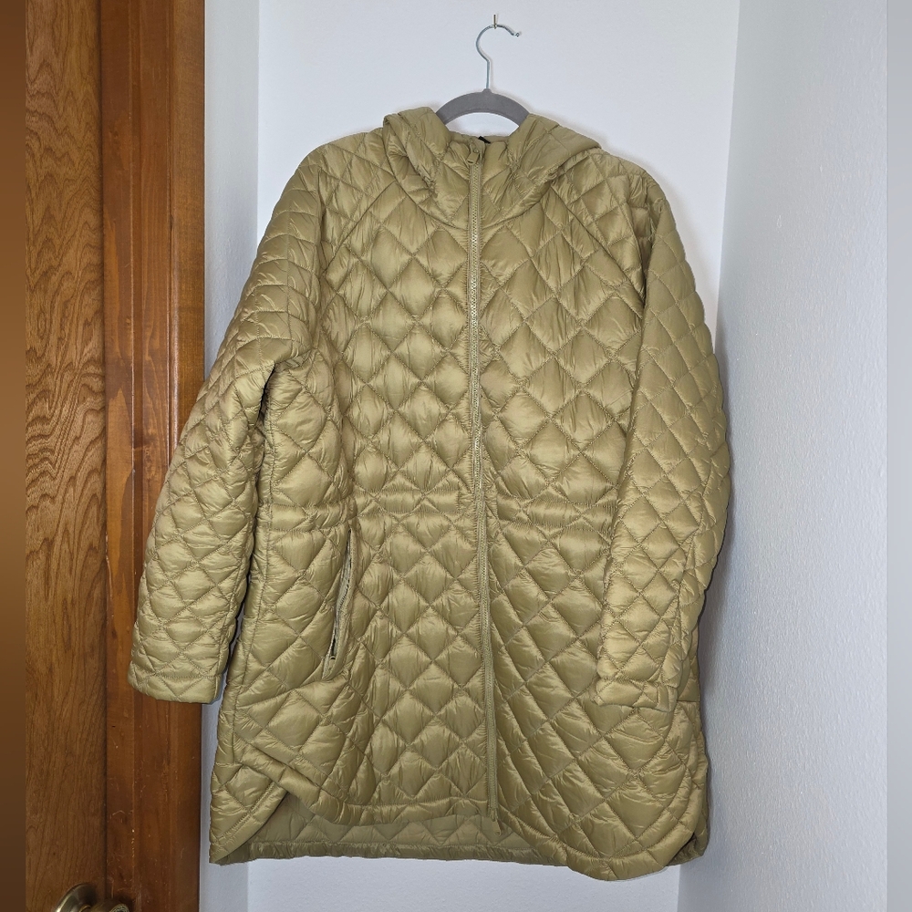 Athleta Quilted Puffer Jacket